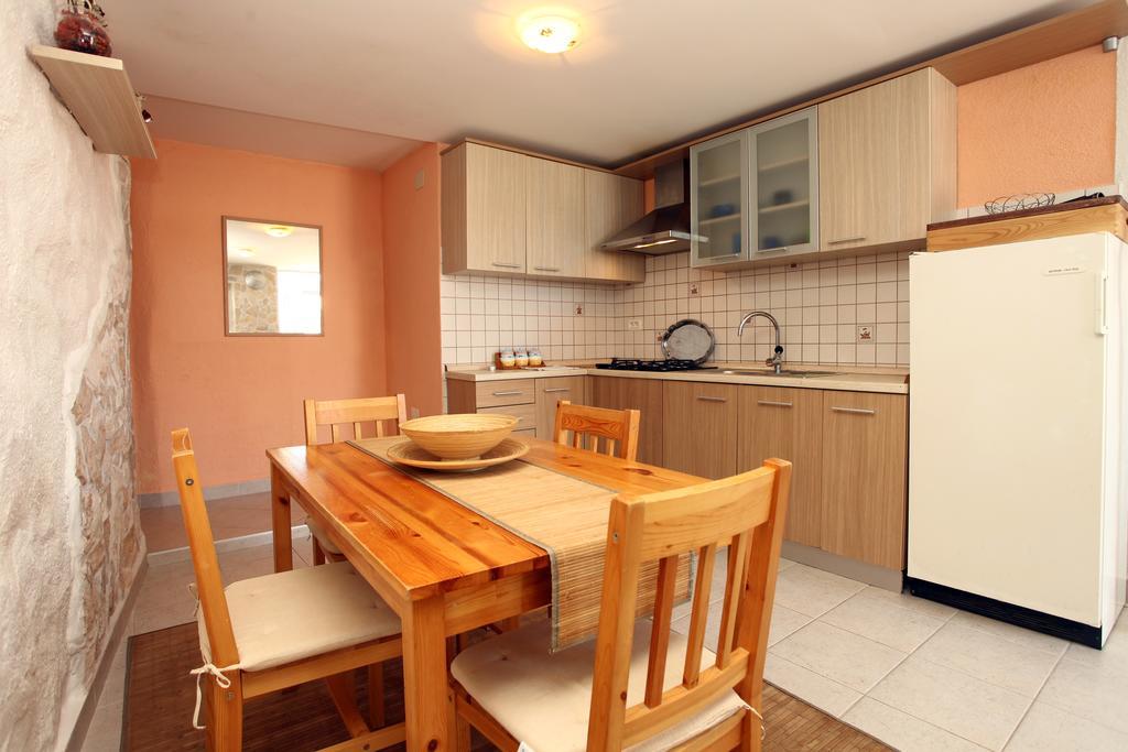 Lovely Apartment Es Umag Ngoại thất bức ảnh